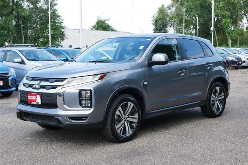 2024 Mitsubishi Outlander Sport ES photo 1