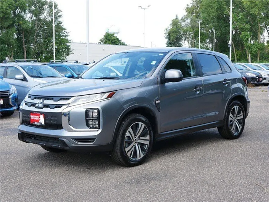 2024 Mitsubishi Outlander Sport ES photo 1