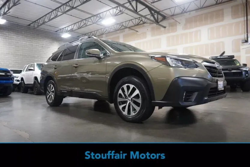 2020 Subaru Outback Premium photo 1