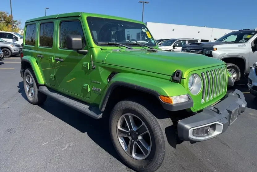 2020 Jeep Wrangler Unlimited Sahara photo 1