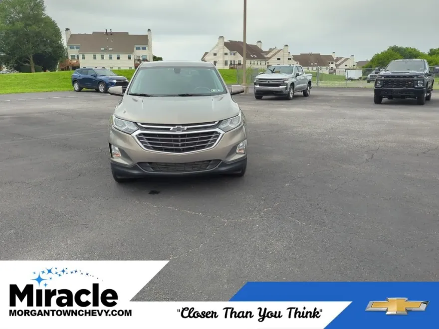 2018 Chevrolet Equinox LT photo 1