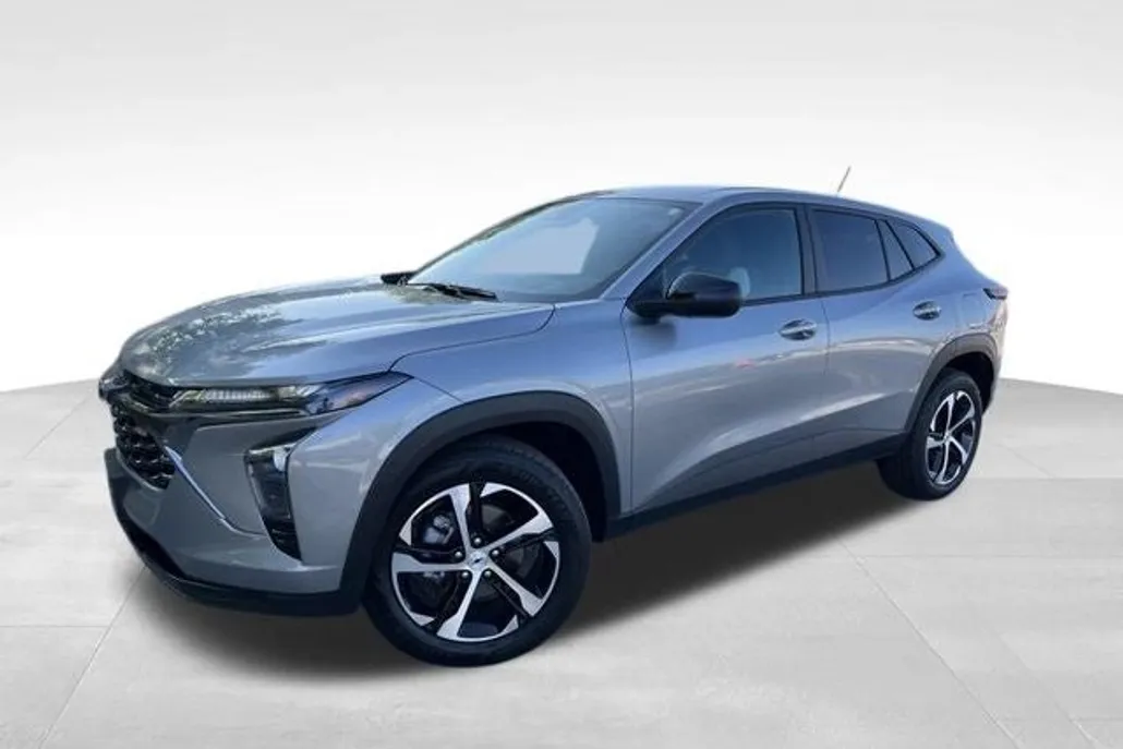 2025 Chevrolet Trax photo 1
