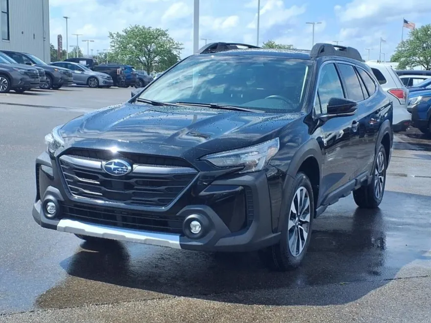 2023 Subaru Outback Limited photo 1