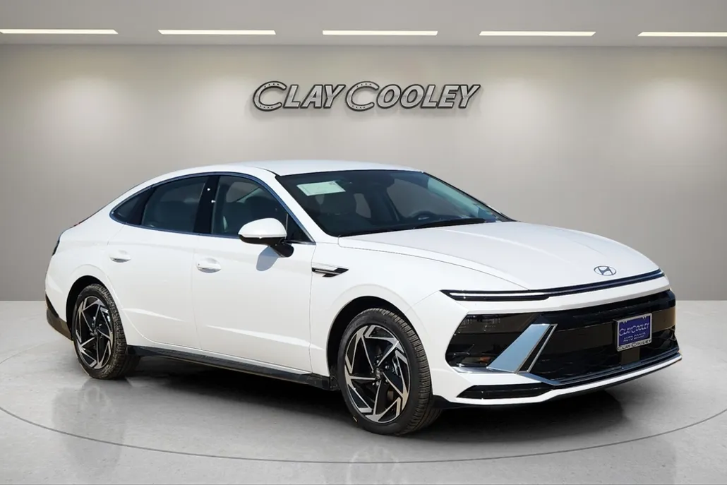 2026 Hyundai Sonata SEL Sport photo 1