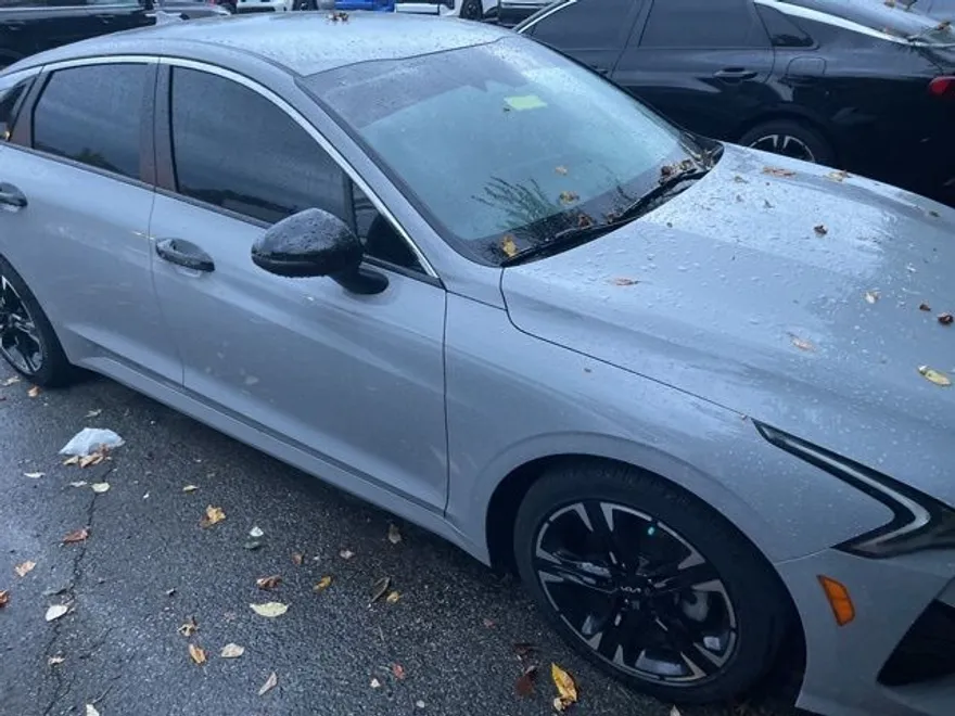 2022 Kia K5 GT-Line photo 1