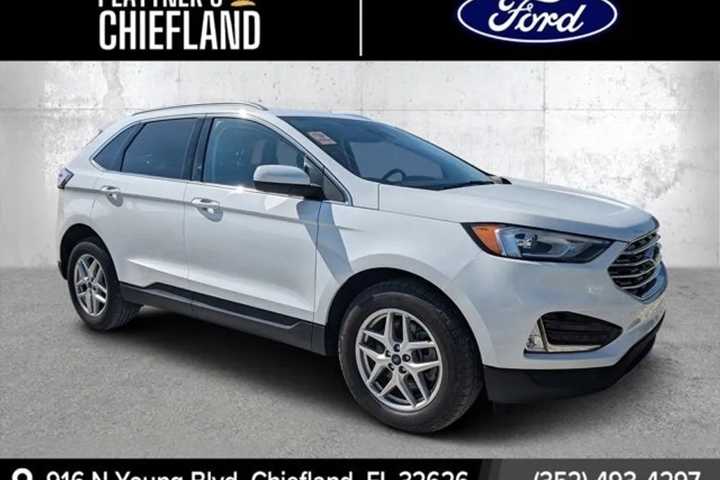 2022 Ford Edge SEL photo 1