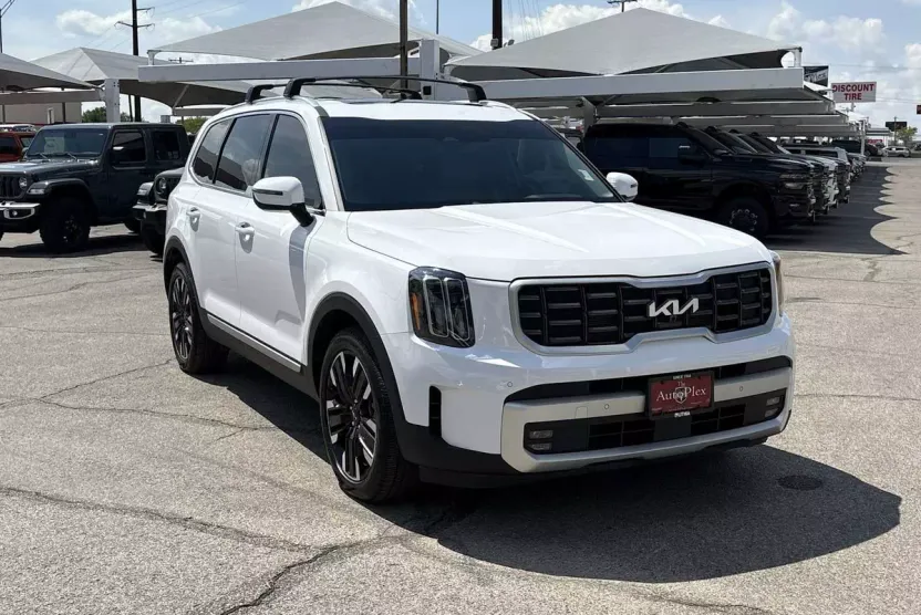 2025 Kia Telluride SX photo 1