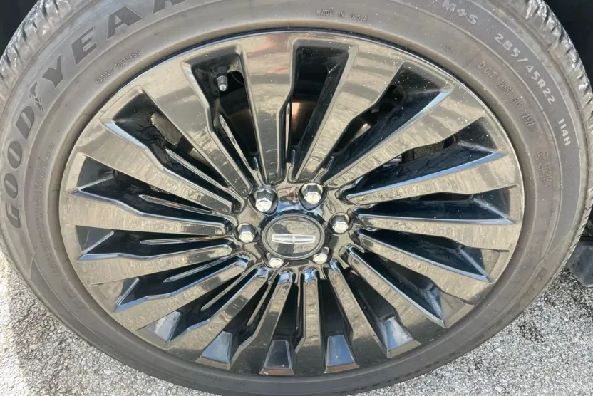 2019 Lincoln Navigator Reserve photo 1