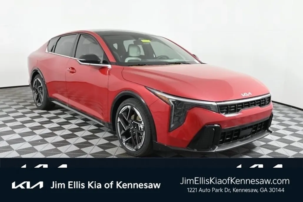 2025 Kia K4 GT-Line photo 1