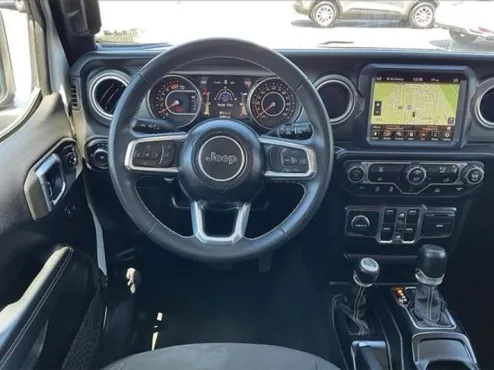2023 Jeep Wrangler Sahara photo 4