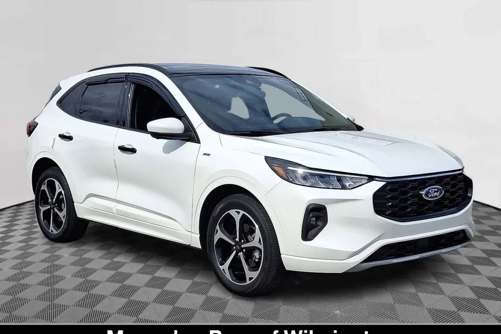 2023 Ford Escape ST-Line Select photo 1
