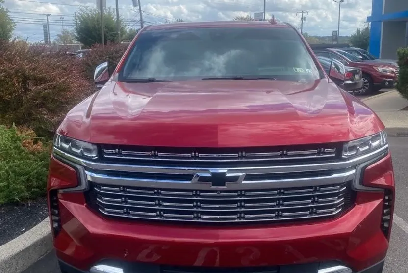 2021 Chevrolet Suburban Premier photo 1
