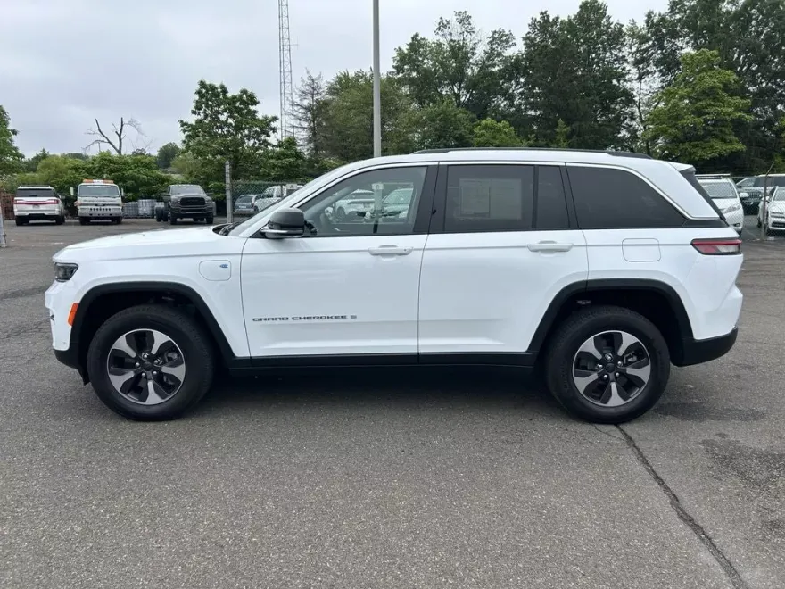 2023 Jeep Grand Cherokee 4xe Base photo 1