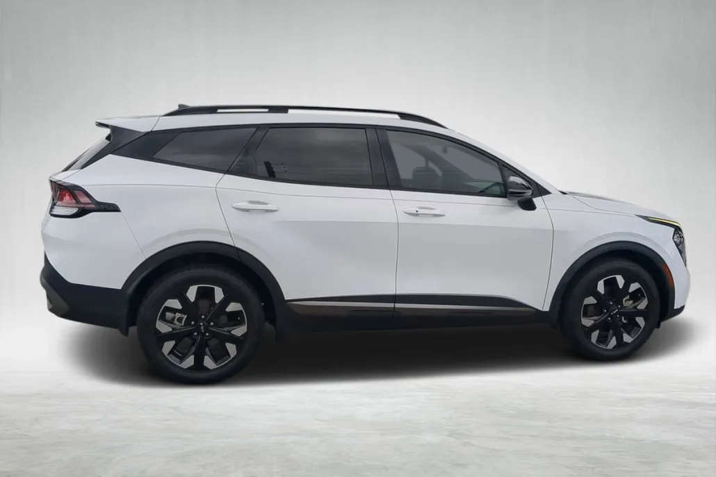 2023 Kia Sportage X-Line photo 1