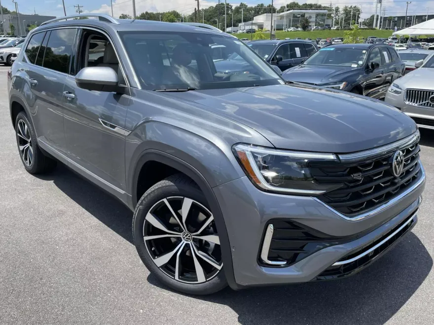 2025 Volkswagen Atlas SEL Premium R-Line photo 1
