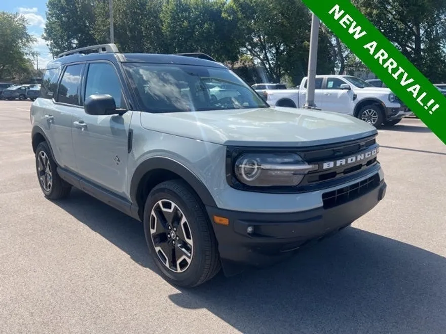 2023 Ford Bronco Sport Outer Banks photo 1