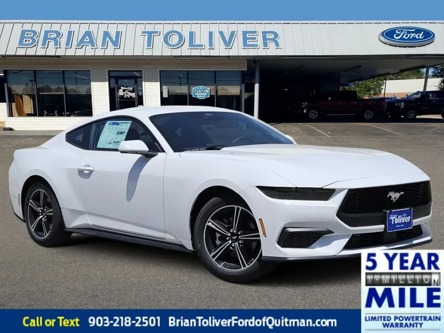 2025 Ford Mustang EcoBoost photo 1