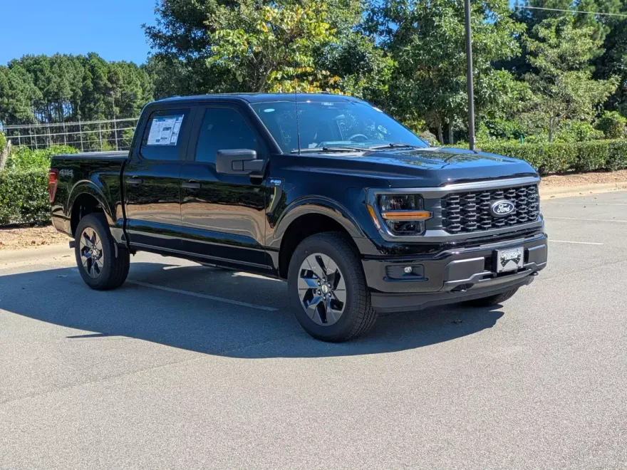 2025 Ford F-150 STX photo 1