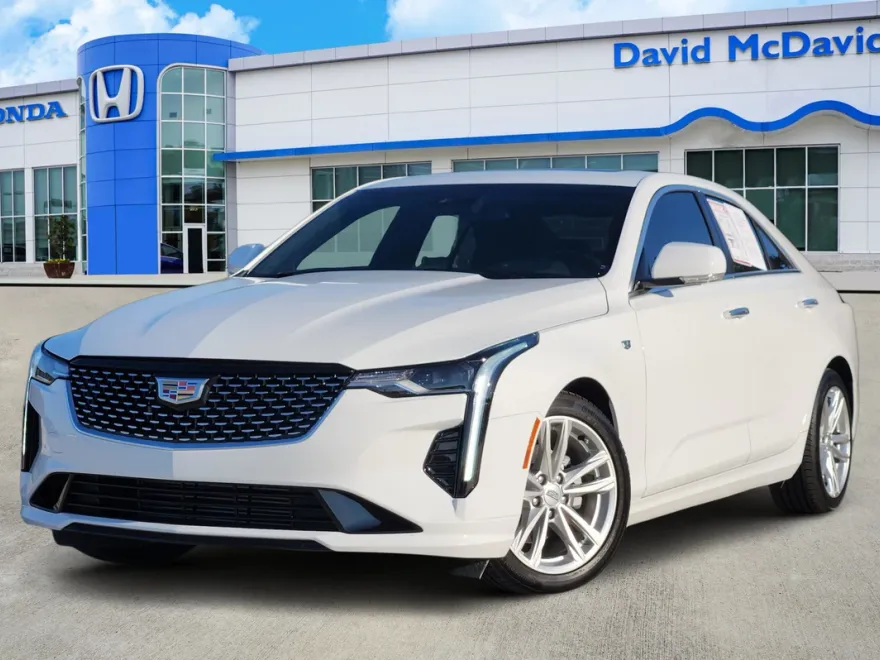 2024 Cadillac CT4 Luxury photo 1
