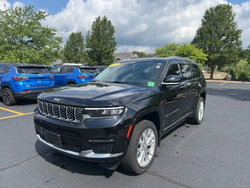 2021 Jeep Grand Cherokee L Summit photo 1
