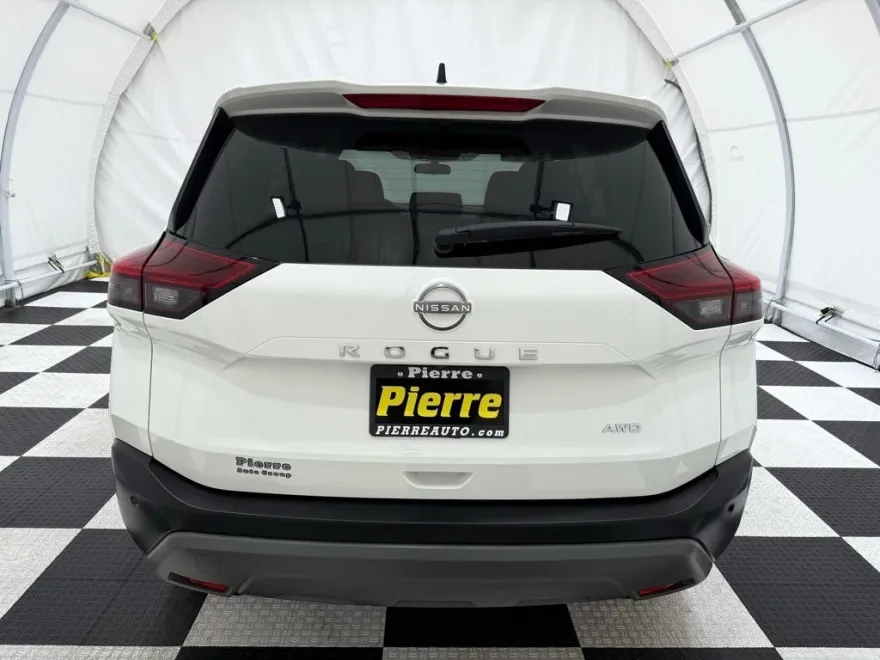 2022 Nissan Rogue S photo 1