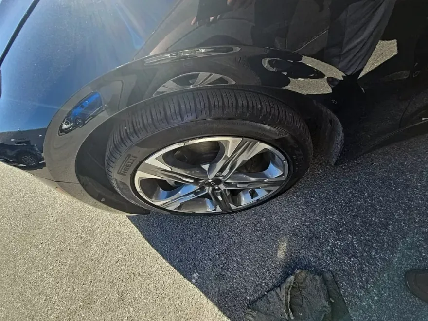 2023 Kia K5 EX photo 1