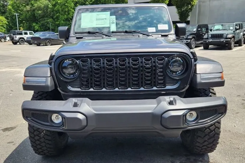 2025 Jeep Gladiator Willys photo 1