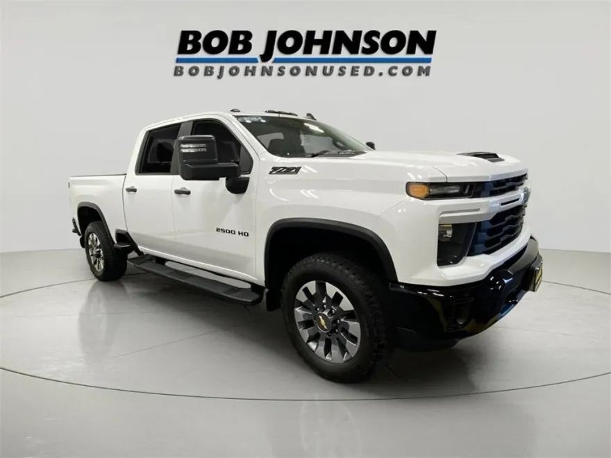 2024 Chevrolet Silverado 2500HD Custom photo 1