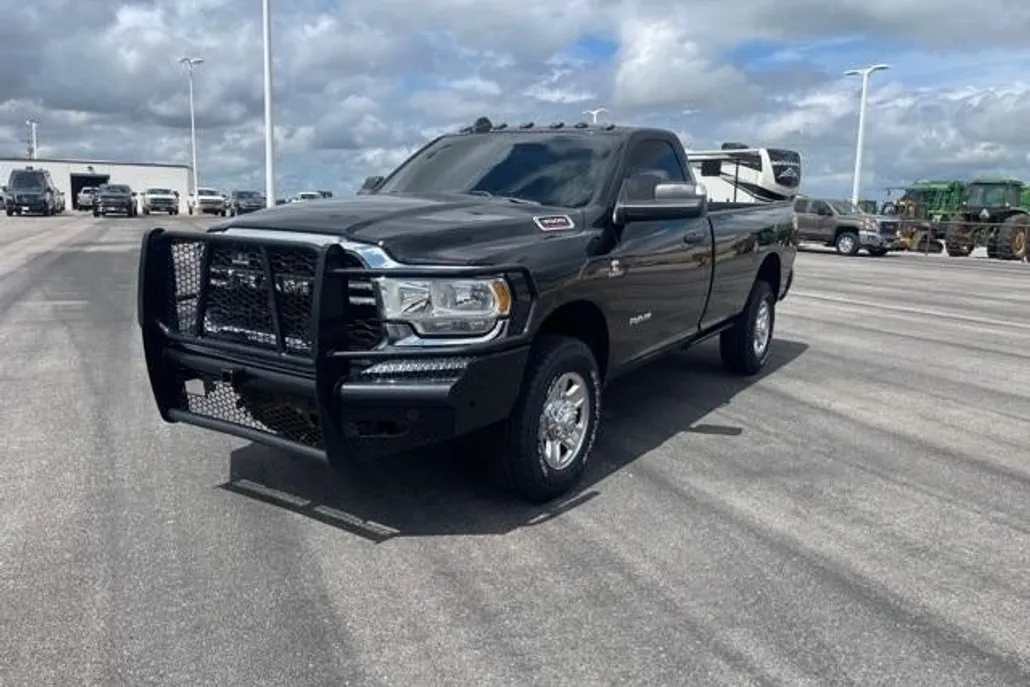 2022 Ram 3500 Tradesman photo 1