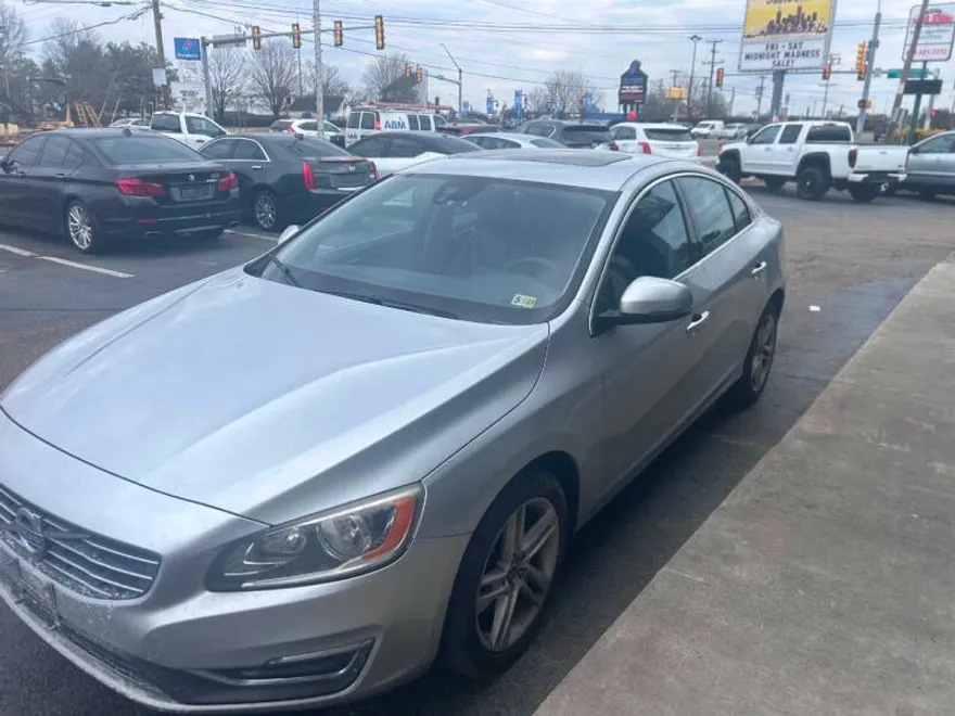 2015 Volvo S60 T5 Drive-E Premier photo 1