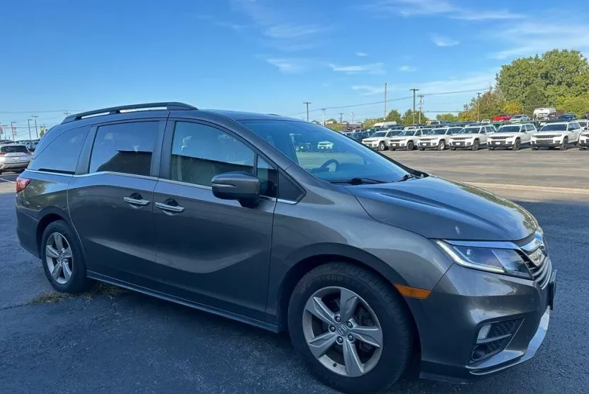 2019 Honda Odyssey EX-L photo 1