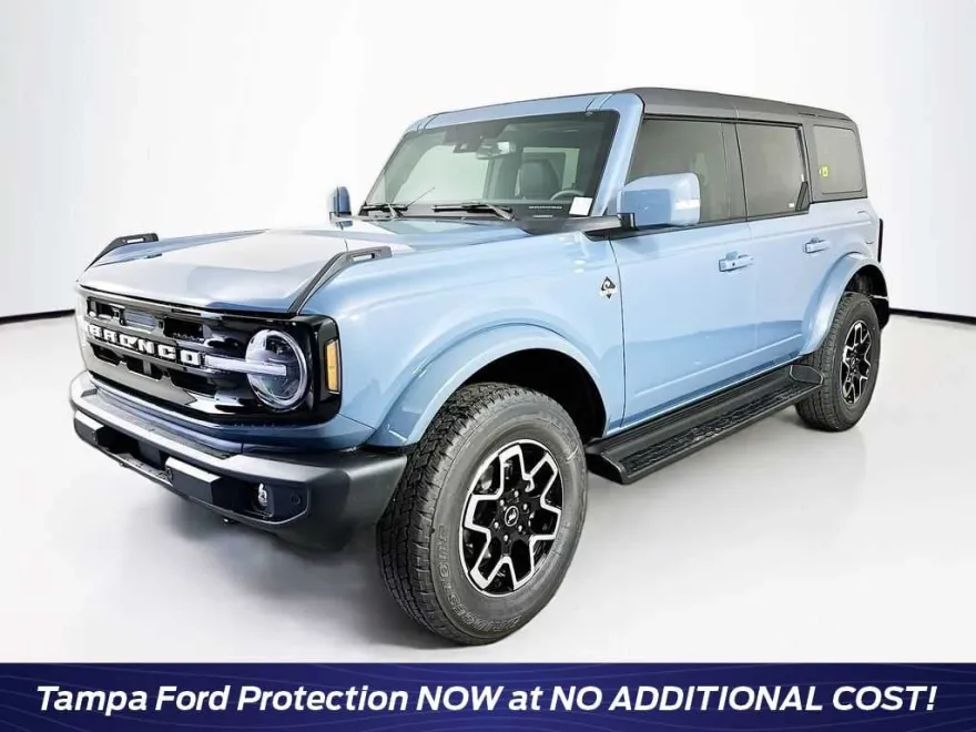 2025 Ford Bronco Outer Banks photo 1