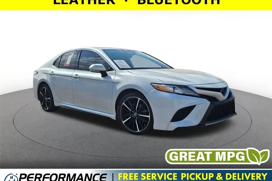2020 Toyota Camry XSE photo 1