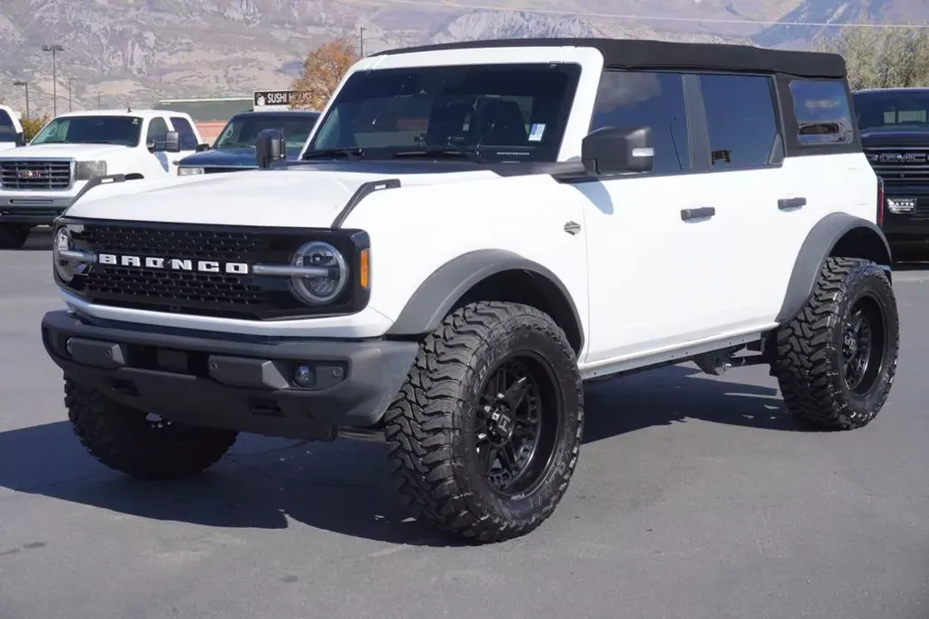 2022 Ford Bronco Base Big Bend Black Diamond Outer Banks Badlands Wildtrak Everglades photo 1
