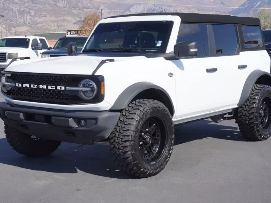 2022 Ford Bronco Base Big Bend Black Diamond Outer Banks Badlands Wildtrak Everglades photo 1