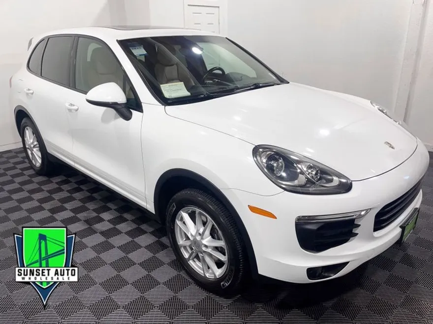 2016 Porsche Cayenne Base photo 1