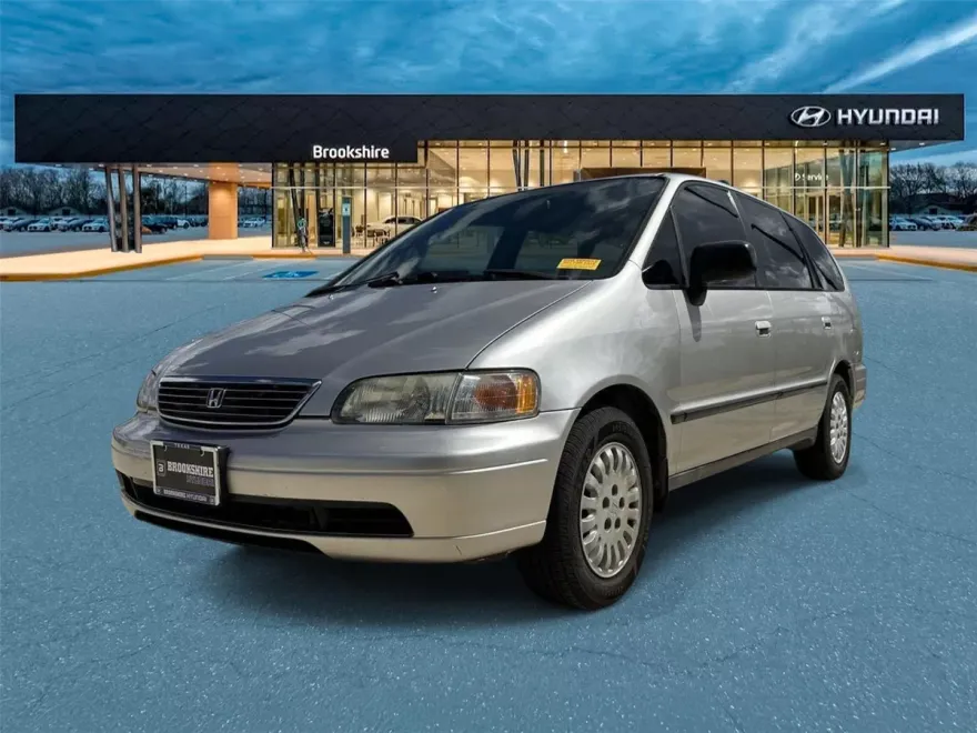 1997 Honda Odyssey LX photo 1