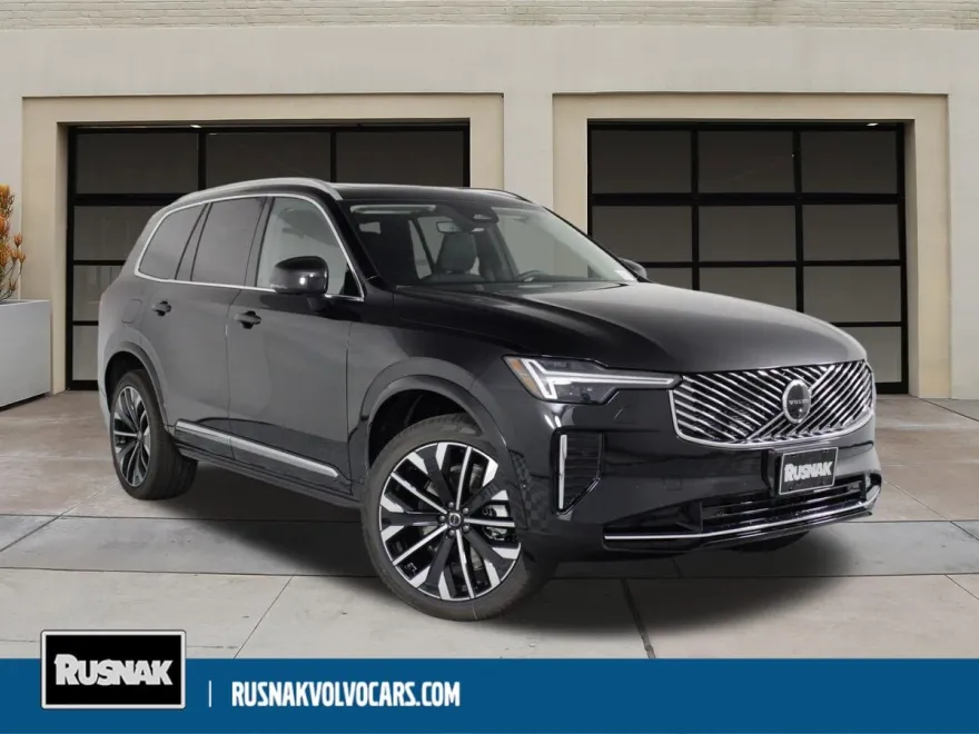 2026 Volvo XC90 B5 Plus photo 1