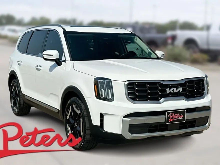 2023 Kia Telluride S photo 1