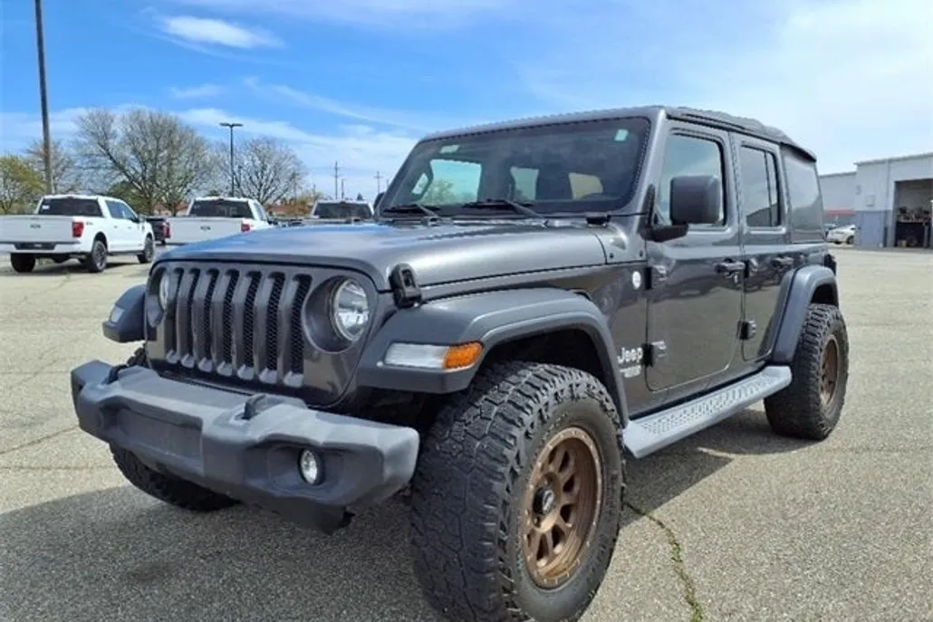 2018 Jeep Wrangler Unlimited Sport S photo 1