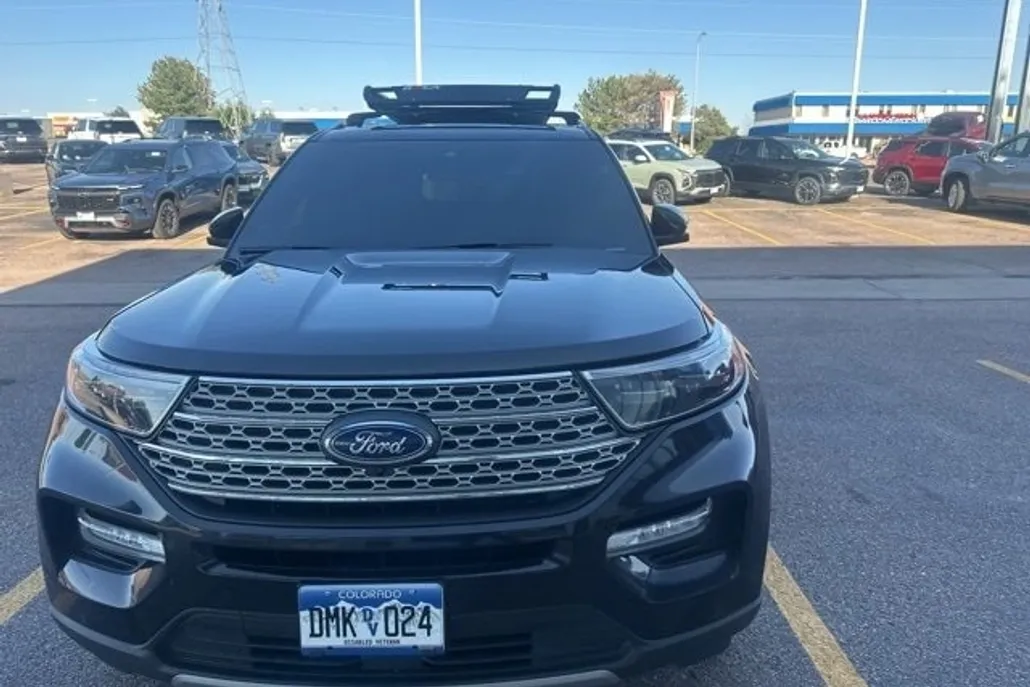 2021 Ford Explorer Limited photo 1