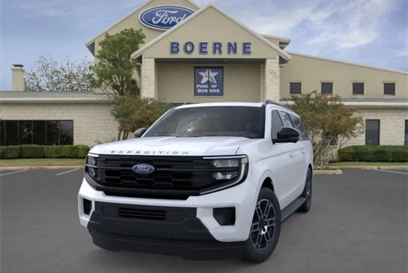 2025 Ford Expedition MAX photo 1