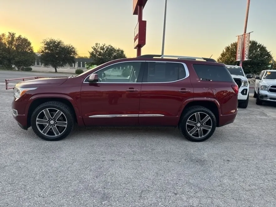 2018 Gmc Acadia Denali photo 1