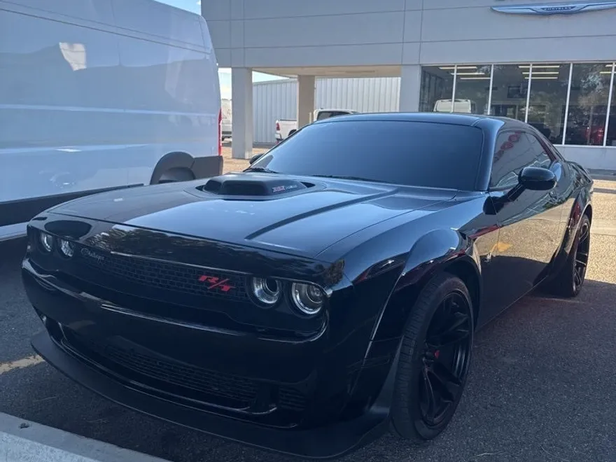 2022 Dodge Challenger R/T Scat Pack Widebody photo 1