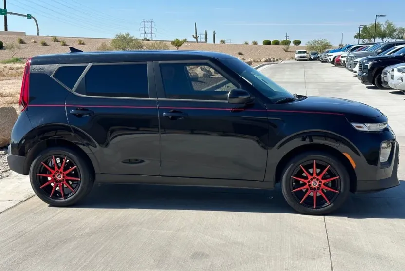 2020 Kia Soul LX S X-Line photo 1