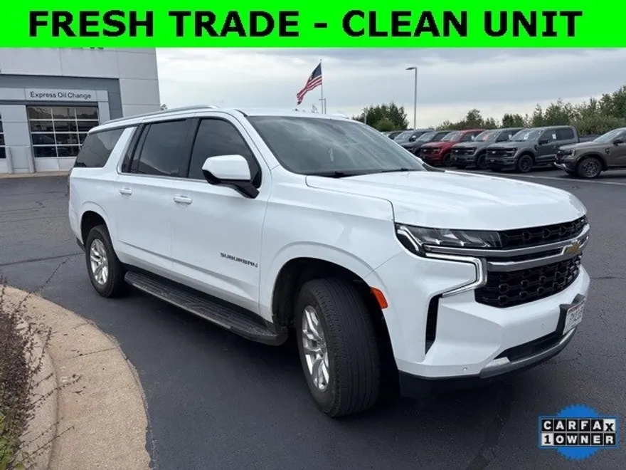 2022 Chevrolet Suburban LS photo 1