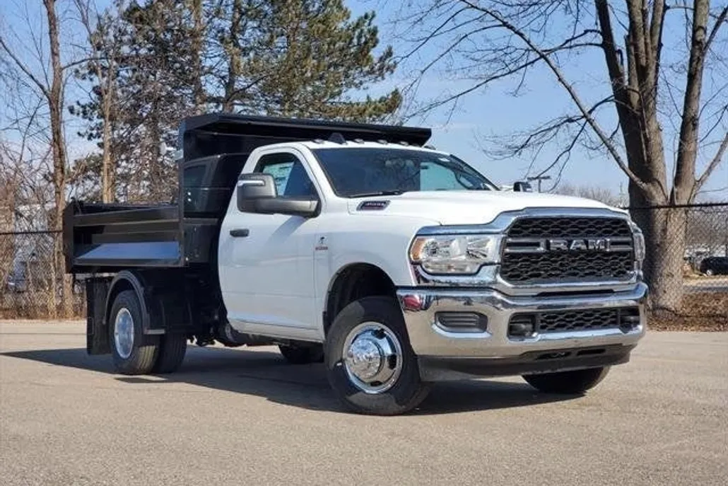 2024 Ram 3500 Tradesman photo 1