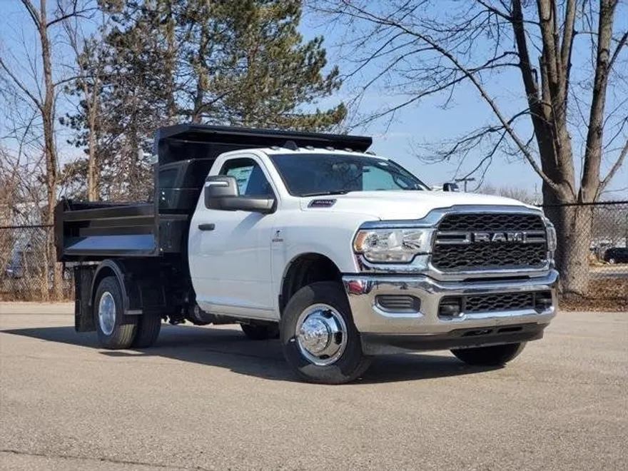 2024 Ram 3500 Tradesman photo 1