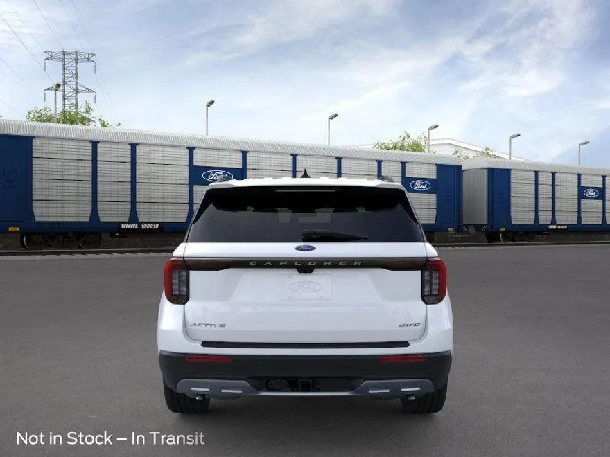 2025 Ford Explorer photo 1