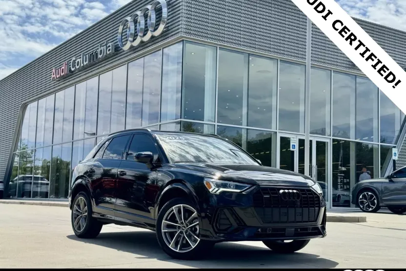 2025 Audi Q3 45 TFSI S line Premium photo 1